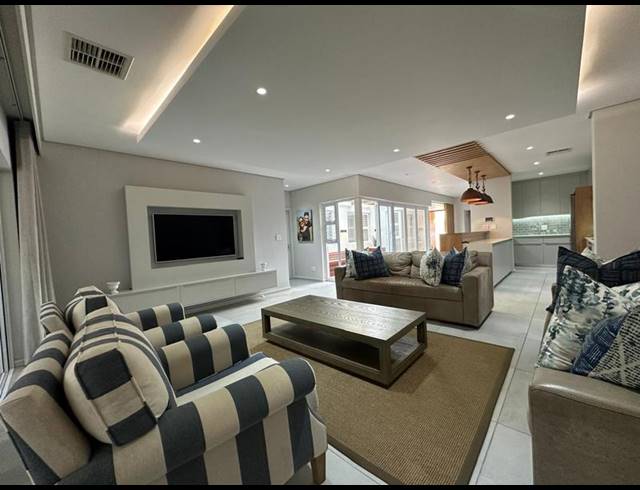 4 BEDROOM HOUSE FOR SALE IN LA LUCIA